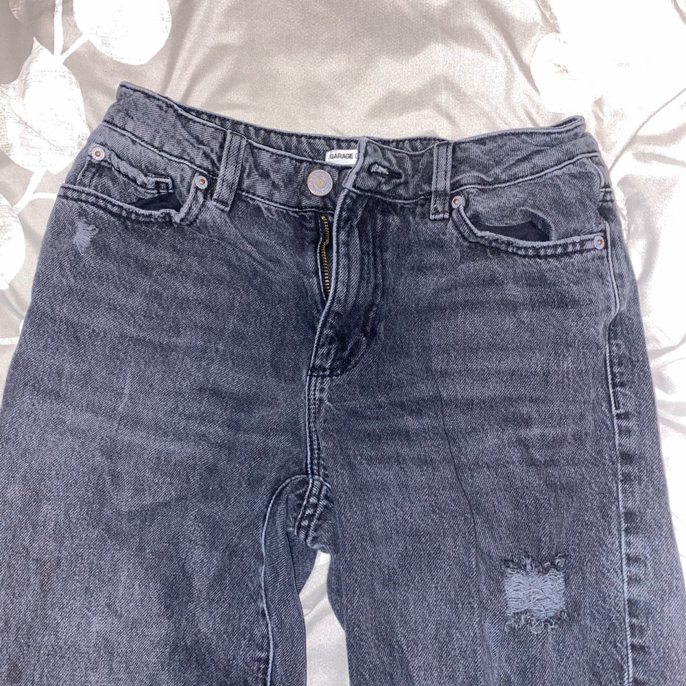 Garage wide legged ripped jeans size 5 (27)